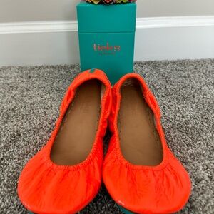 Tieks orange wore once excellent condition!